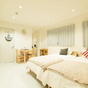 公寓 悠悠美宿 肥后桥雪霁 地铁站步行行5分钟 直达难波心斋桥5分钟内 独立卧室有厨房 肥后桥高级公寓有电梯, 大阪
